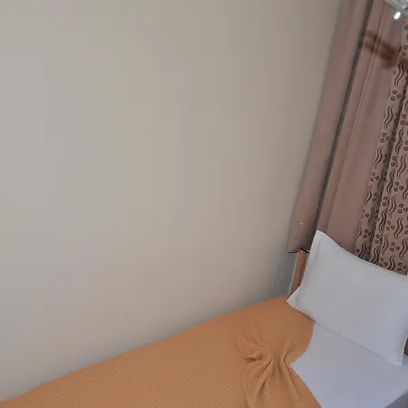 Bed & Breakfast Hisar 4*