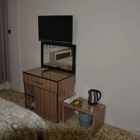 Hisar לינה וארוחת בוקר 4*