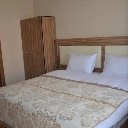 Bed & Breakfast Hisar 4*